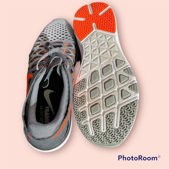 Nike Train Speed 4 Cross Trainers, Pure Platinum/Cool Grey / Orange - Picture 4 of 5